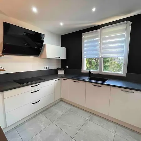 Duplex Cosy Nancy A 10 Minutes